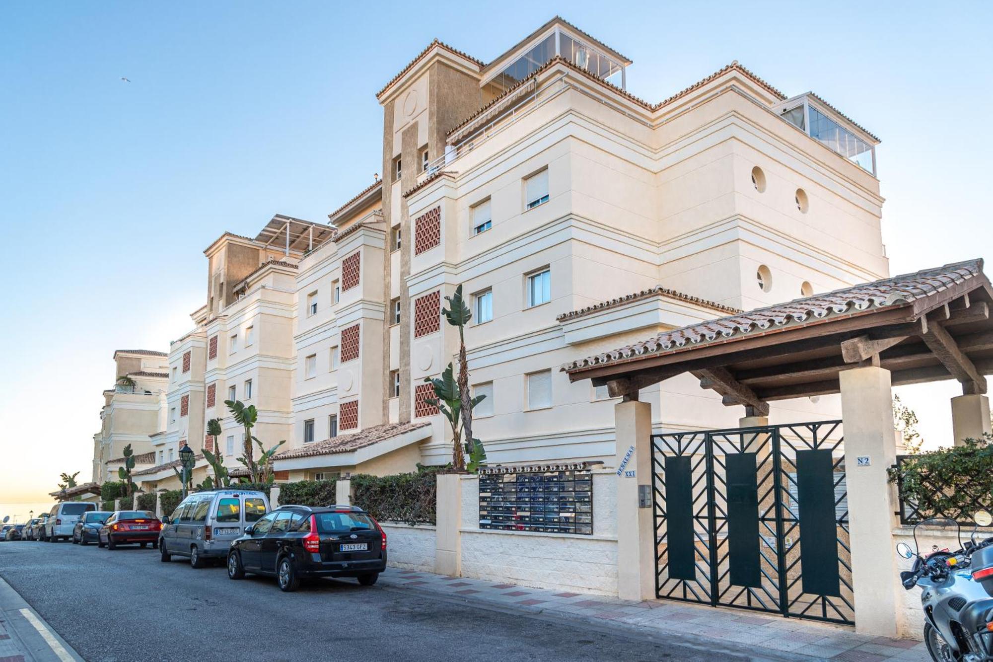 Holidays2Nueva Torrequebrada 2 Bedrooms And 2 Bathrooms, Terrace, Community Pool And Garage Беналмадена Екстериор снимка