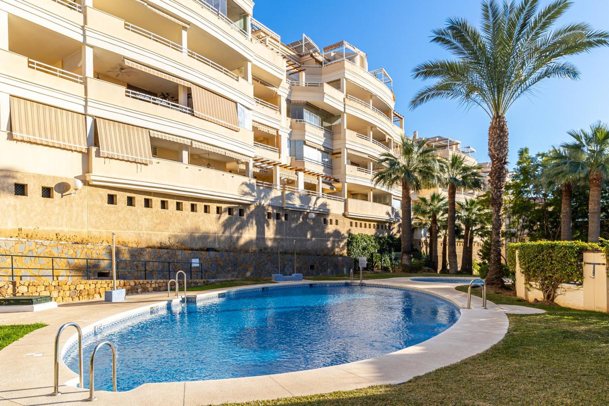 Holidays2Nueva Torrequebrada 2 Bedrooms And 2 Bathrooms, Terrace, Community Pool And Garage Беналмадена Екстериор снимка