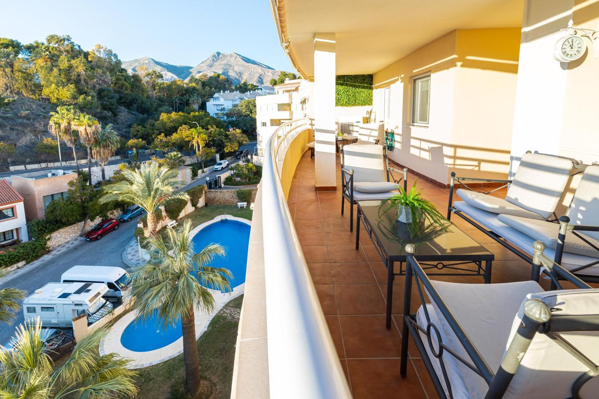 Holidays2Nueva Torrequebrada 2 Bedrooms And 2 Bathrooms, Terrace, Community Pool And Garage Беналмадена Екстериор снимка